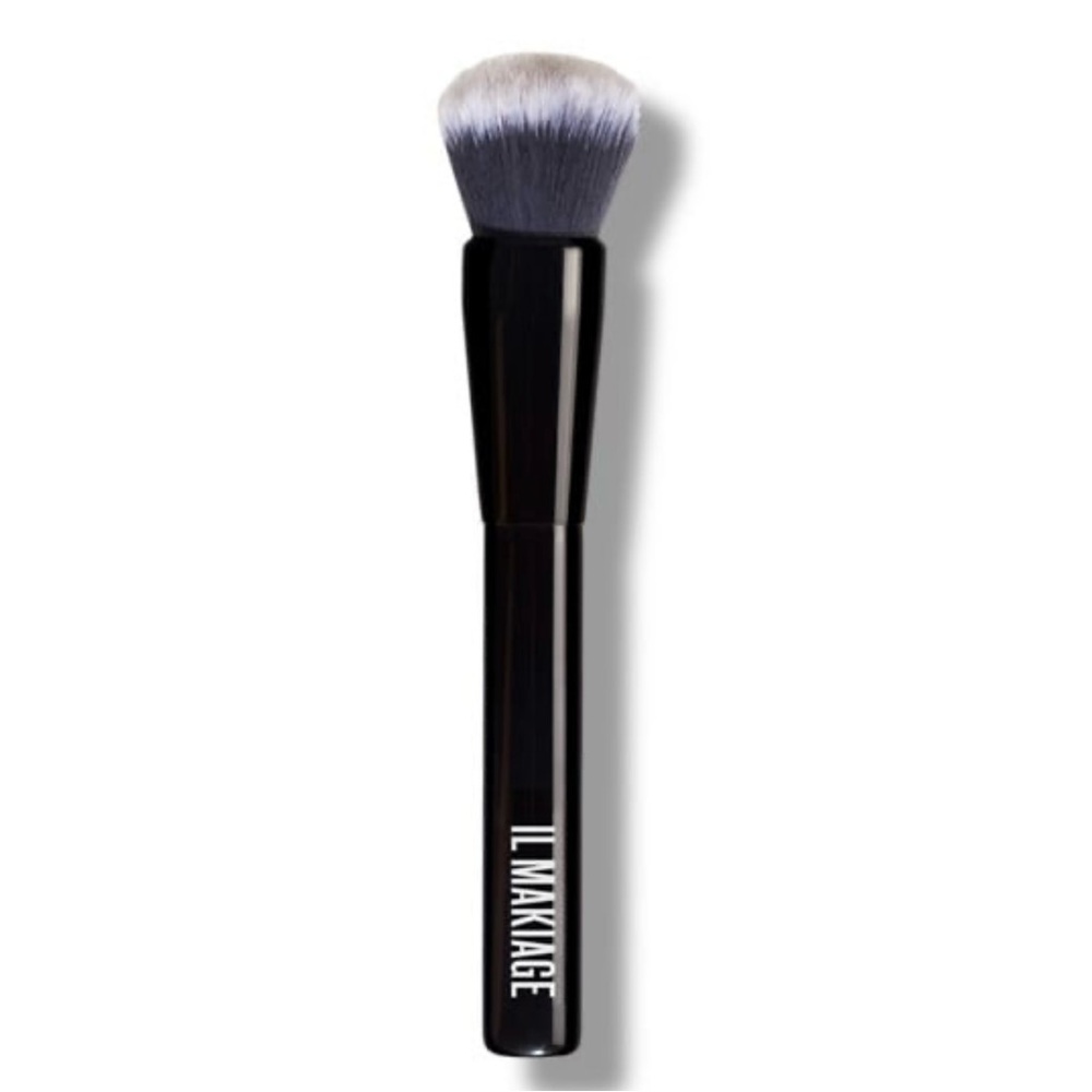 BRAND NEW IL MAKIAGE FOUNDATION BLENDING BRUSH